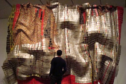 An El Anatsui Art Recently Sold for .2m, See More of the Ghanaian Artist’s Work An El Anatsui Art Recently Sold for .2m, See More of the Ghanaian Artist’s Work
