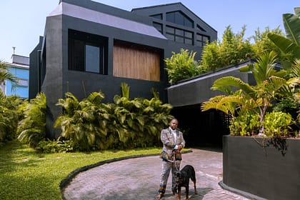 Yagazie Emezi Brings You Inside Kehinde Wiley’s Lagos Home Yagazie Emezi Brings You Inside Kehinde Wiley’s Lagos Home