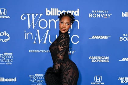 Tems Receives Breakthrough Award at the 2024 Billboard Women in Music Awards Tems Receives Breakthrough Award at the 2024 Billboard Women in Music Awards