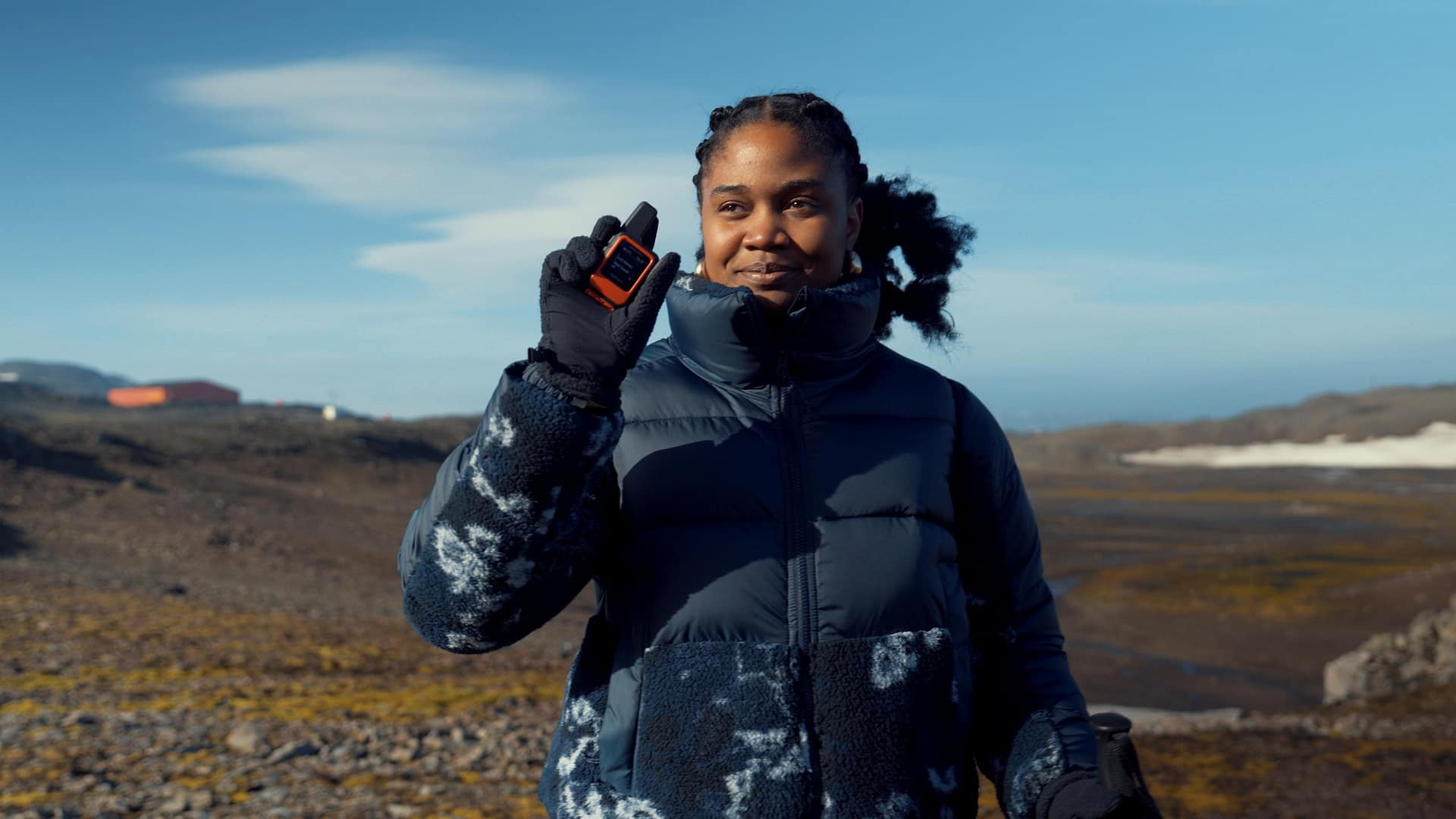 Nigerian Traveller Alma Asinobi Completes Seven-Continent Journey in 71 Hours