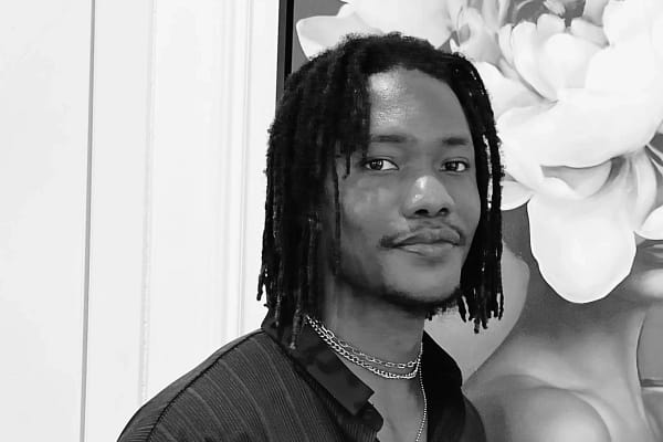 Muyiwa Akhigbe Invites Everyone to Create Art Through Abstract Amateurism