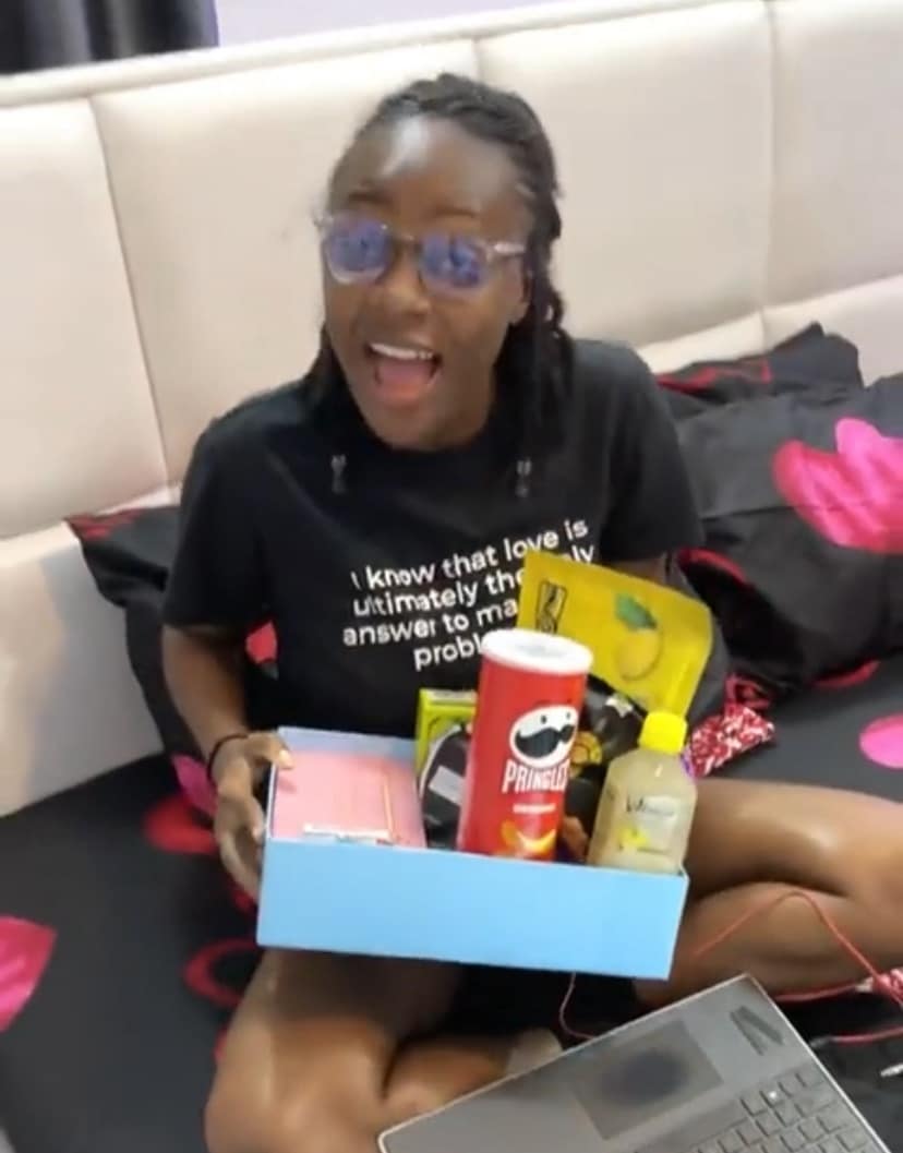 Man Reveals How to Show Love to Your Wife During Her Period Man Reveals How to Show Love to Your Wife During Her Period