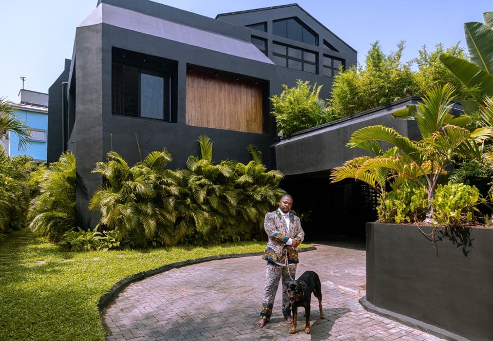 Yagazie Emezi Brings You Inside Kehinde Wiley’s Lagos Home Yagazie Emezi Brings You Inside Kehinde Wiley’s Lagos Home