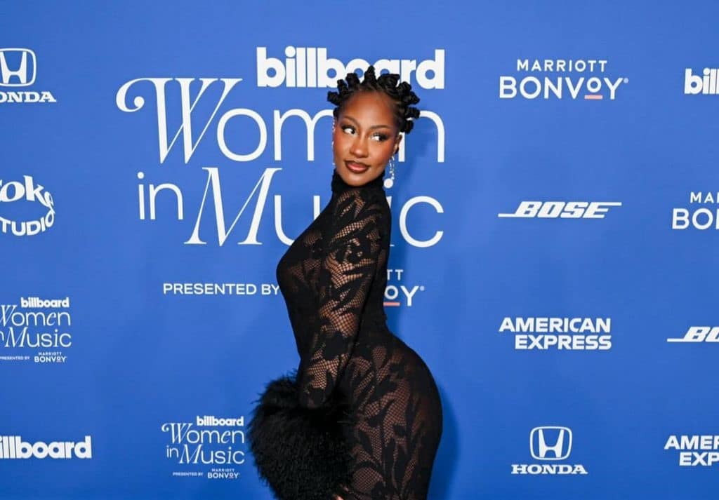Tems Receives Breakthrough Award at the 2024 Billboard Women in Music Awards Tems Receives Breakthrough Award at the 2024 Billboard Women in Music Awards
