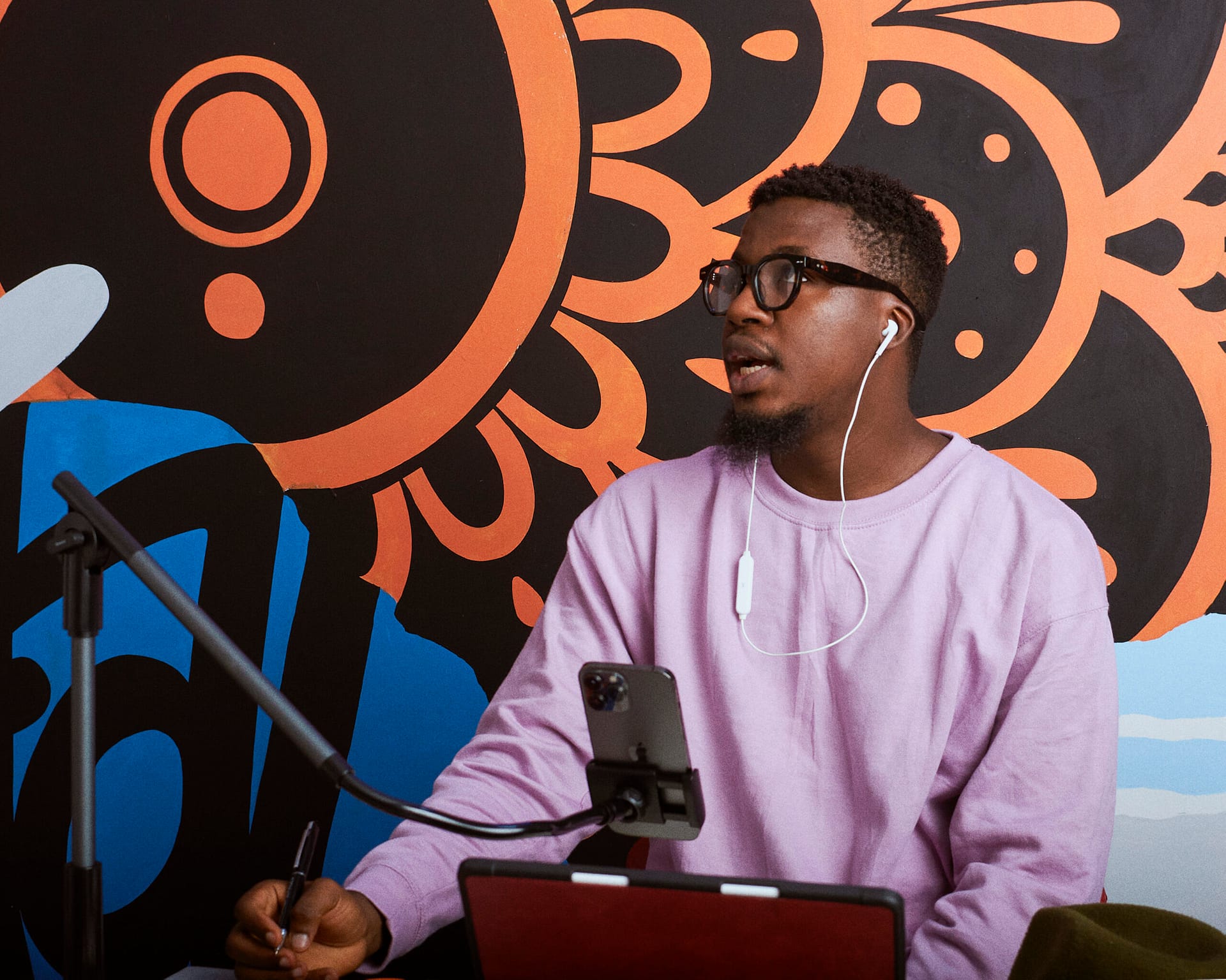 Painting Outside the Lines: Mr Waduud’s Quest for Social Change Painting Outside the Lines: Mr Waduud’s Quest for Social Change